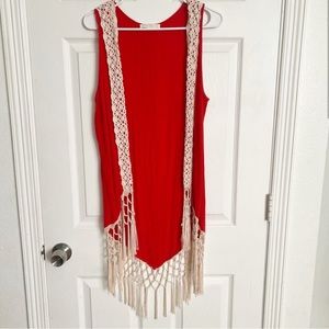 Entro | Boho Fringed Lace Crochet Vest